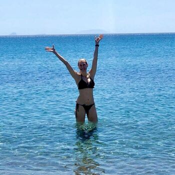 Full leaked Zeta douka private onlyfans photo