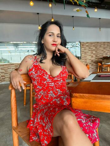 Full leaked Zewwandi private onlyfans photo