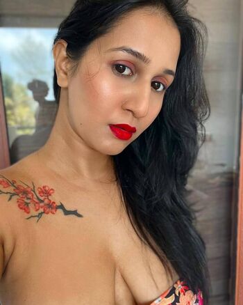 Full leaked Zewwandi private onlyfans photo