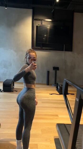 Full leaked Zeynep ozveri private onlyfans photo