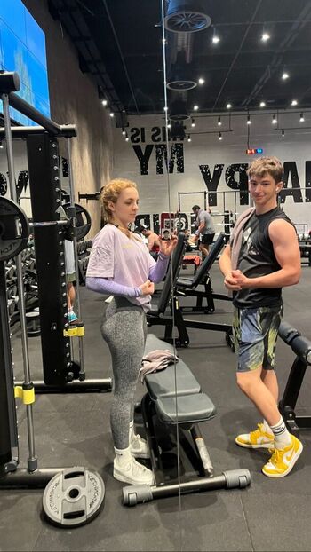 Full leaked Zeynep ozveri private onlyfans photo