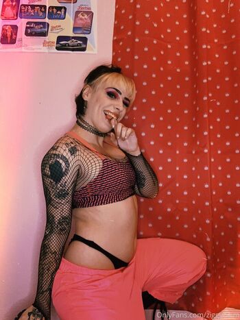 Full leaked Ziggy haim private onlyfans photo