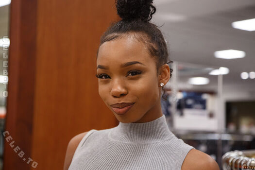 Full leaked Zishy  page private onlyfans photo