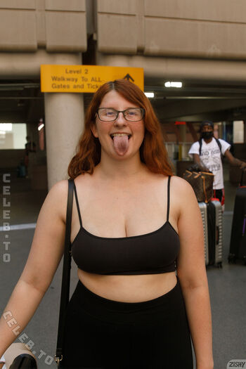 Full leaked Zishy  page private onlyfans photo