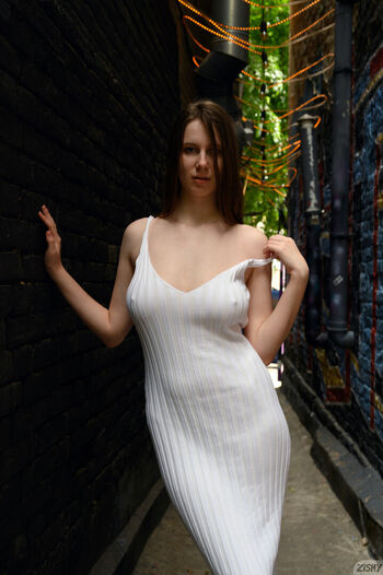 Full leaked Zishy  page private onlyfans photo