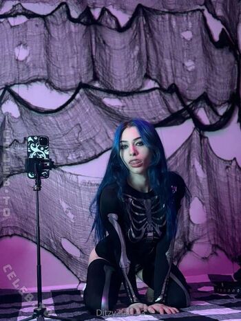 Full leaked Zizibunnii private onlyfans photo