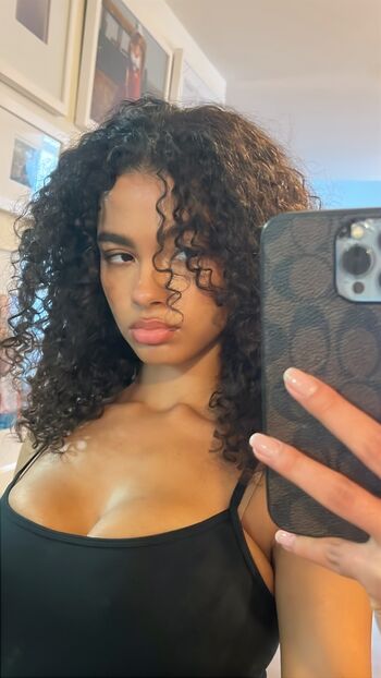 Full leaked Znefer page private onlyfans photo