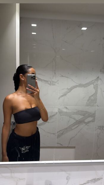 Full leaked Znefer page private onlyfans photo