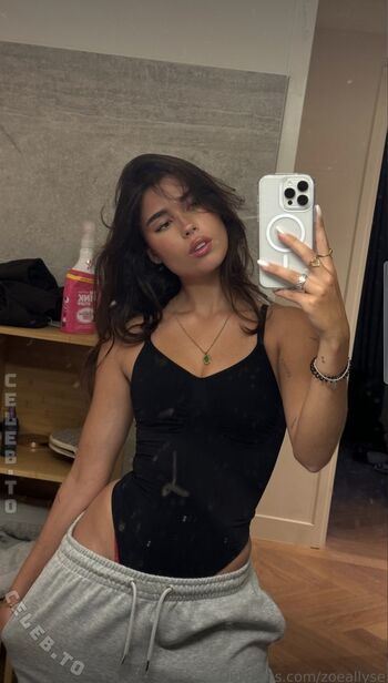 Full leaked Zoe allyse private onlyfans photo
