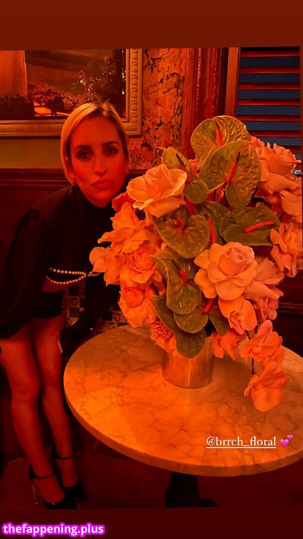 Zoe Lister Jones / https: / zoelisterjones Naken OnlyFans Foto #16