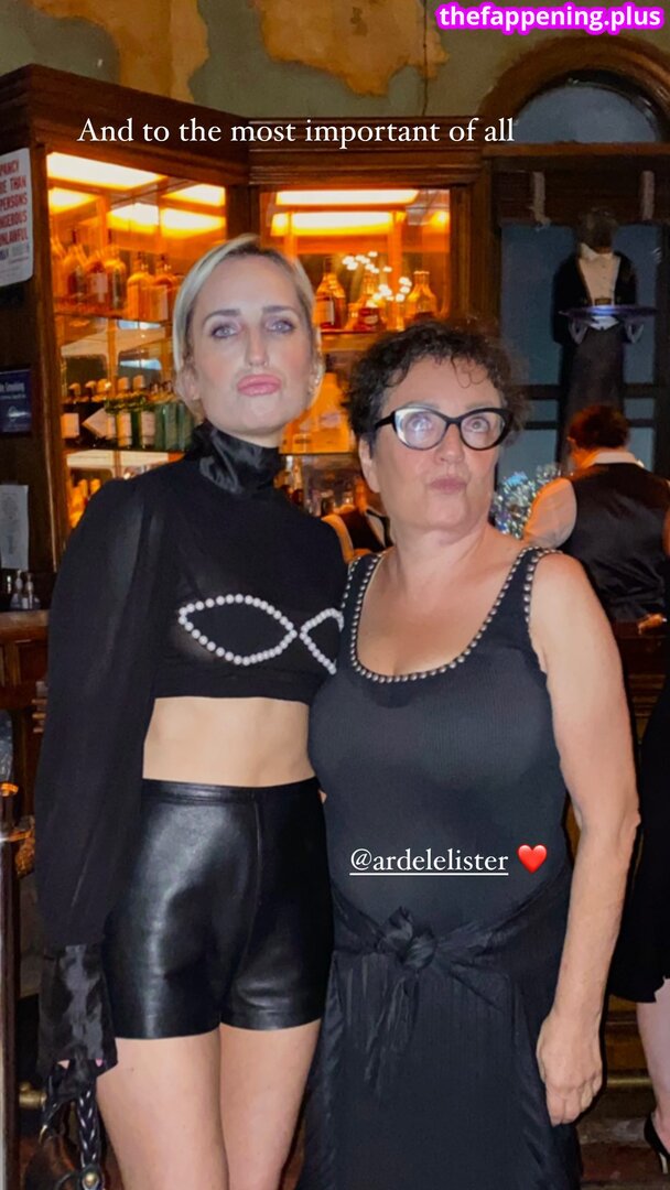 Zoe Lister Jones / https: / zoelisterjones Nagie OnlyFans Zdjęcie #19