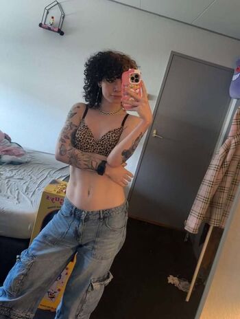 Full leaked Zoelagoblina private onlyfans photo