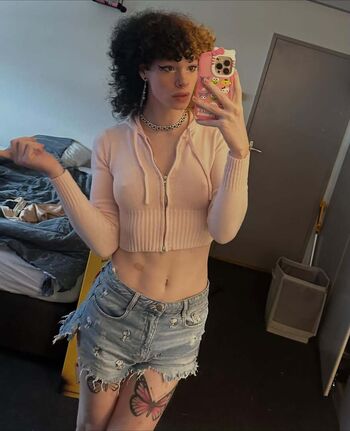 Full leaked Zoelagoblina private onlyfans photo