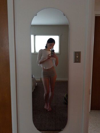 Full leaked Zoeplzshutup private onlyfans photo