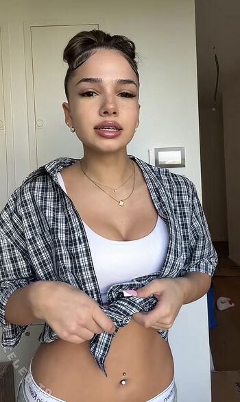 Full leaked Zoesalg private onlyfans photo