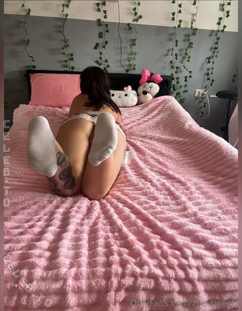 Full leaked Zoesweet private onlyfans photo