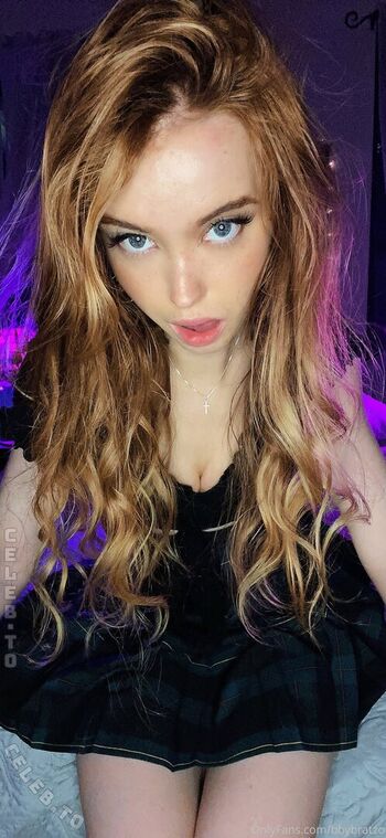 Zoey Luna