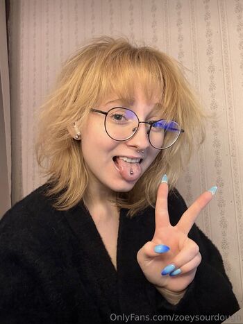 Full leaked Zoeysourdough private onlyfans photo