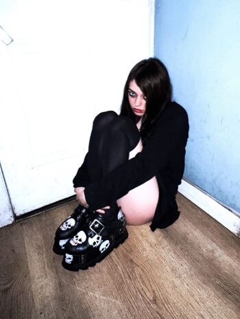 Full leaked Zombe tramp private onlyfans photo