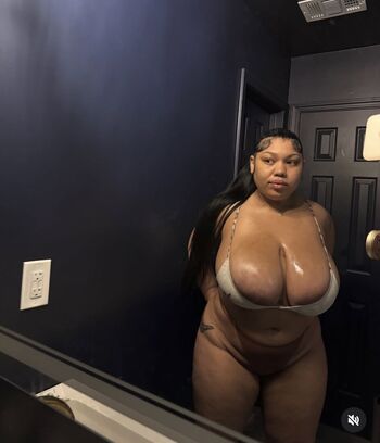 Full leaked Zoranaomii private onlyfans photo