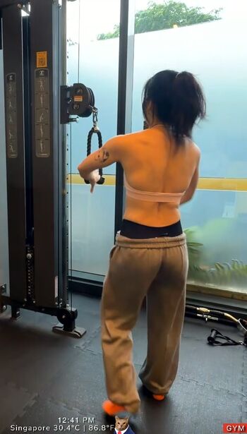 Full leaked Zumi private onlyfans photo
