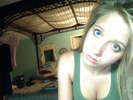 Full leaked Zunechan private onlyfans photo