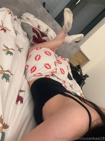 Full leaked Zuzinkaa private onlyfans photo