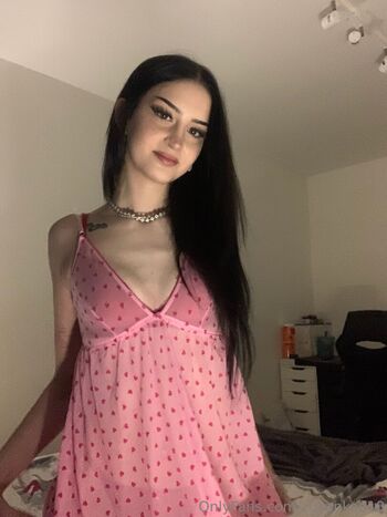 Full leaked Zuzinkaa private onlyfans photo