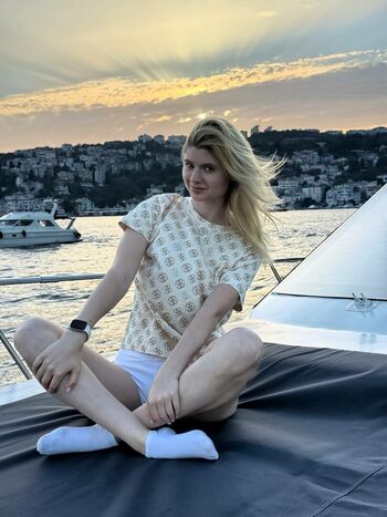 Full leaked Zvezdokina page private onlyfans photo