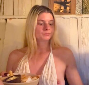 Full leaked Zvezdokina private onlyfans photo