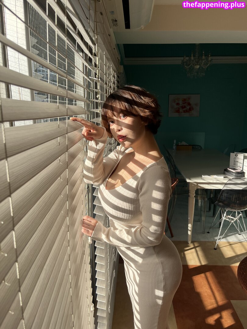 ZziZzi / zizzi_j / zzi_zzi._ / 찌찌 Foto OnlyFans Nuda #339